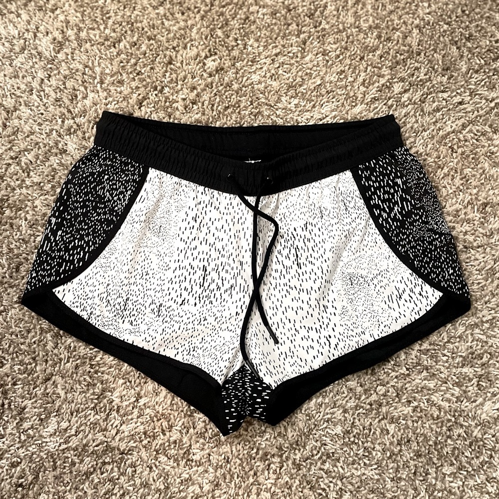 Fabletics shorts